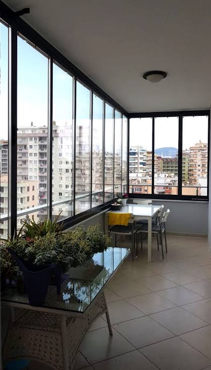 Bursa Isi Camli Cam Balkon uygulama fotoğrafı